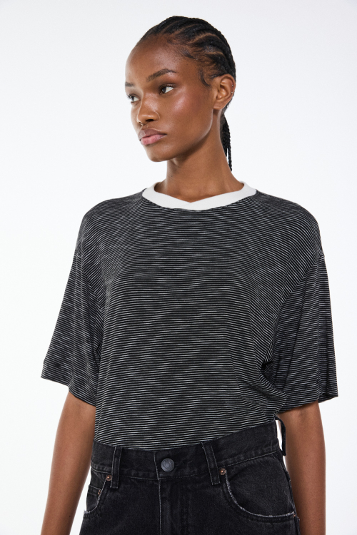 CAMISETA LINES I26